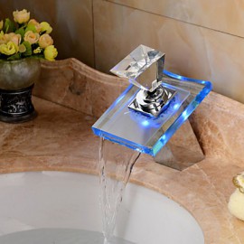 Zeitgenössisch Becken LED / Wasserfall / berühren / berührungslos with Messingventil Einzigen Handgriff Zwei Löcher for Chrom,