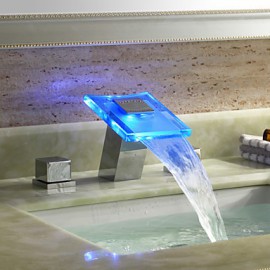 Zeitgenössisch 3-Loch-Armatur LED / Wasserfall with Keramisches Ventil Zwei Griffe Drei Löcher for Chrom, Waschbecken Wasserhahn