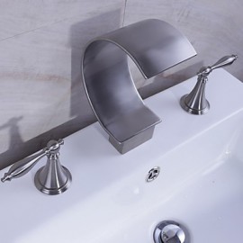 Badewanne & Dusche Wasserfall Zwei Griffe Drei Löcher with Gebürsteter Nickel Waschbecken Wasserhahn