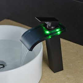 Zeitgenössisch Mittellage LED / Wasserfall with Keramisches Ventil Einhand Ein Loch for Bronze mit Ölschliff, Waschbecken Wasserhahn